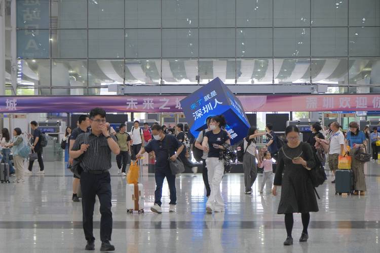 运送跨境旅客18.3万余人次