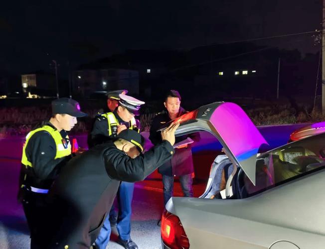 萍乡经开区开展夜巡“拉车门”行动