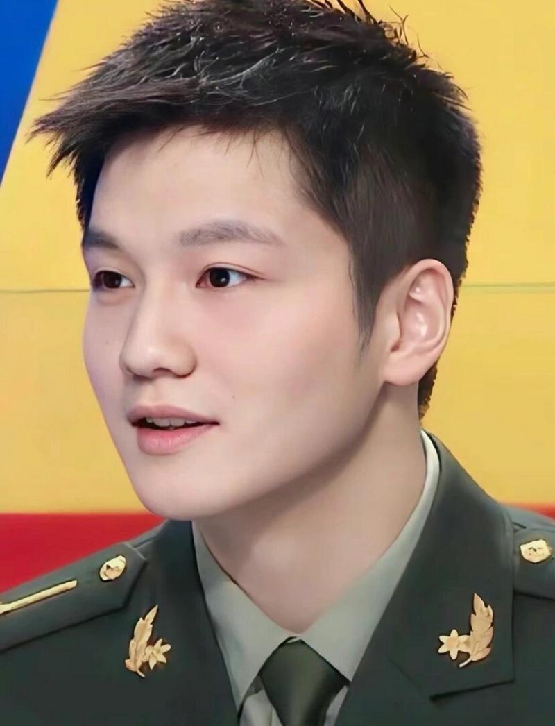 从“小胖”到“东哥” 挑起男乒大梁！樊振东：做更好的自己