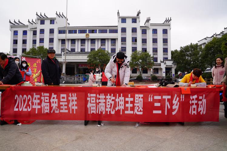 (新春走基层)“95后”海归返乡追梦 以“小番茄”带动“大共富”