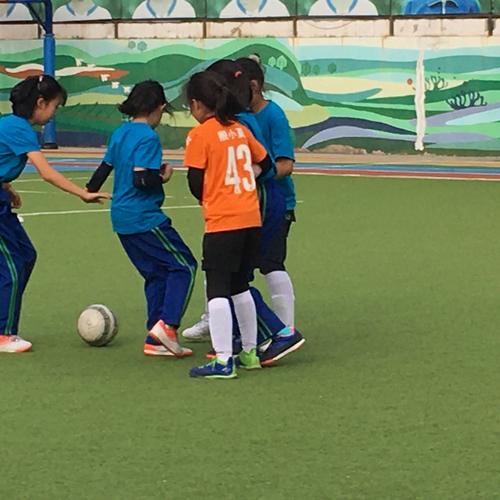 青少年女足合肥鏖战