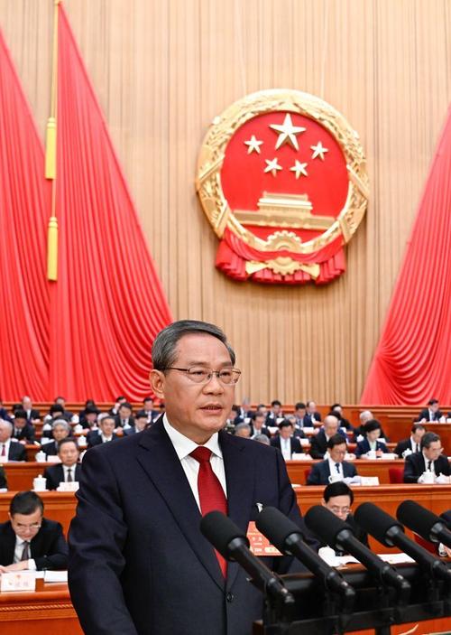 李强在政府工作报告中指出,经济回升向好、长期向好的基本趋势没有改变也不会改变,必须增强信心和底气