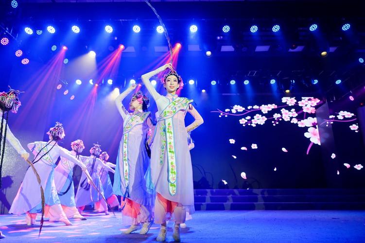 迎国庆、赏戏曲,合肥新站高新区举行“新站有戏”戏曲展演