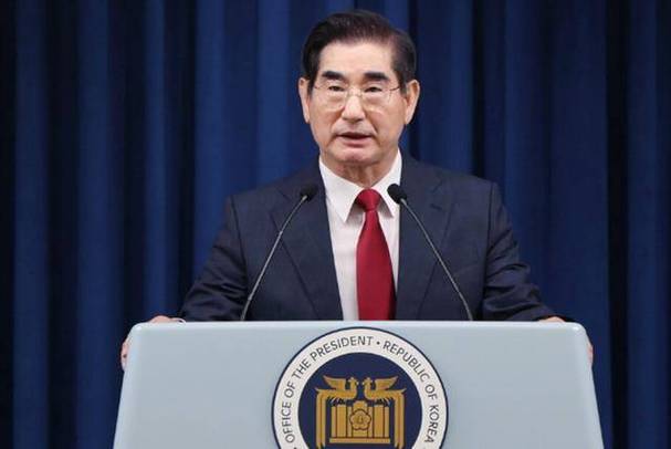 韩媒:所涉案件调查尚未结束 韩国前防长便出国履新