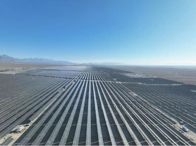 青藏高原首个百万千瓦气电支撑新能源项目并网发电量超1000万度