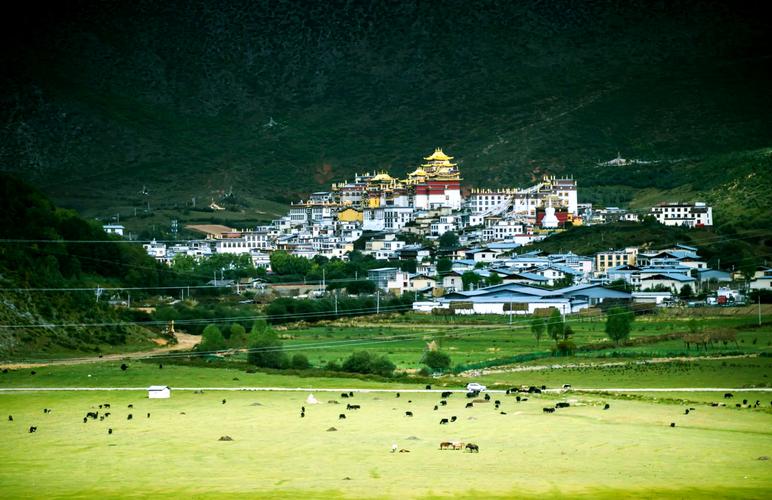 这里是秘境，大香格里拉文化生态旅游线等你丨双节畅游四川