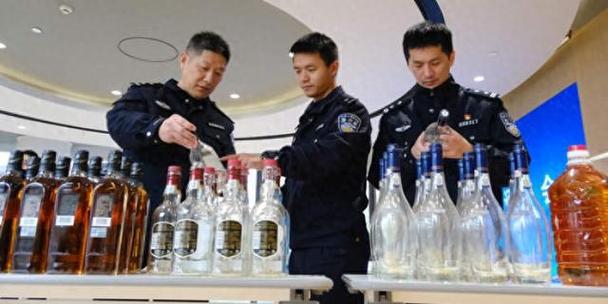 这些茅台都是假的!上海警方打掉6个犯罪团伙,案值2000余万元