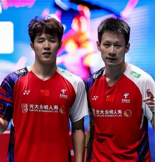 羽毛球——印尼公开赛:何济霆 任翔宇晋级男双次轮