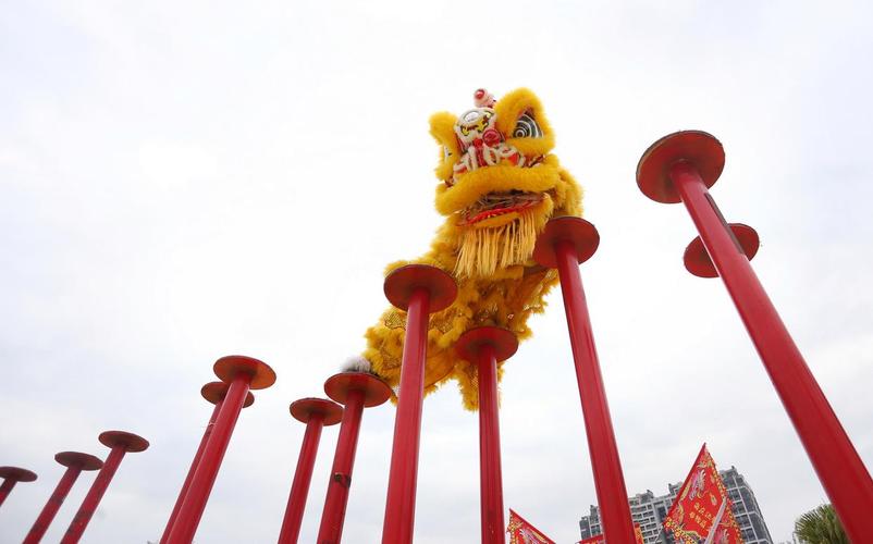 (新春见闻)“无醒狮,不春节” 粤味年俗迎八方客