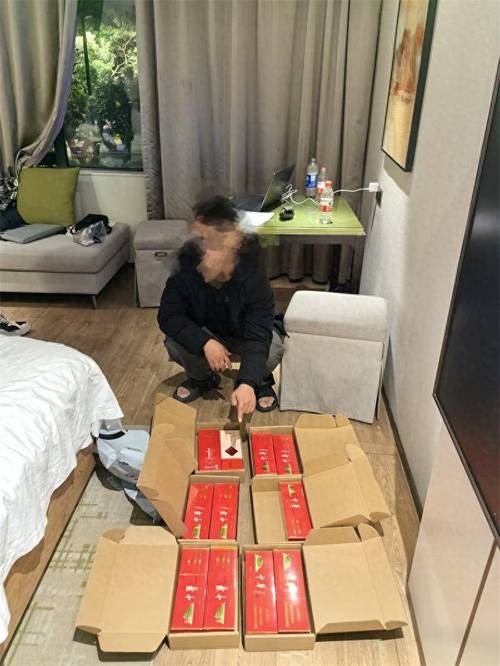 青海警方破获一起非法经营烟草案 涉案金额超亿元