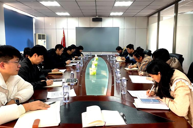 青海召开盐湖资源综合利用及锂产业“关键技术问题”研讨论证会