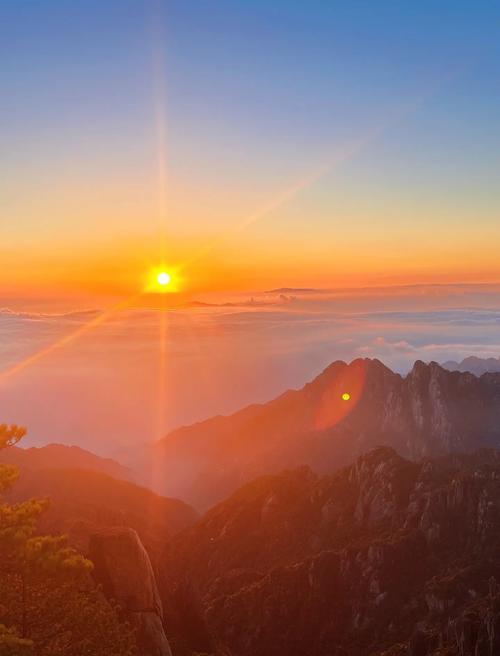 黄山之巅观日出