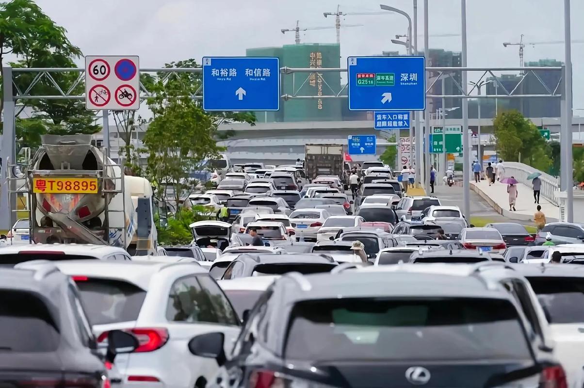 深中通道装上了“数智大脑”,车辆救援定位提效40%