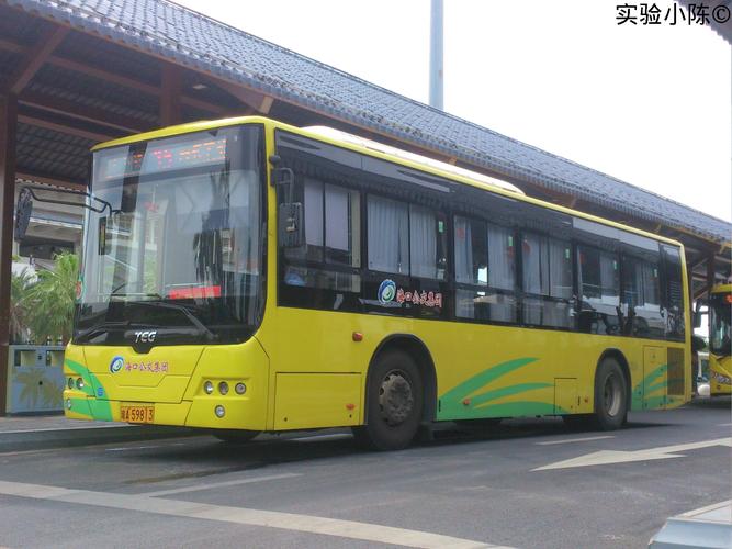 海口K35、38路公交车试运营 为其它公交线路恢复探路