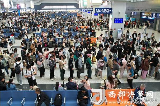铁路 兰州铁路局发送旅客258.8万人次
