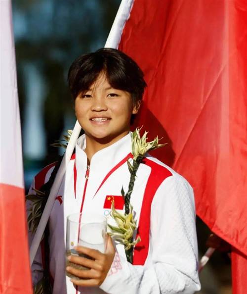 15岁小将创历史!中国冲浪项目首获奥运参赛资格