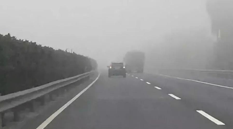 河南省林州市发布大雾黄色预警_2
